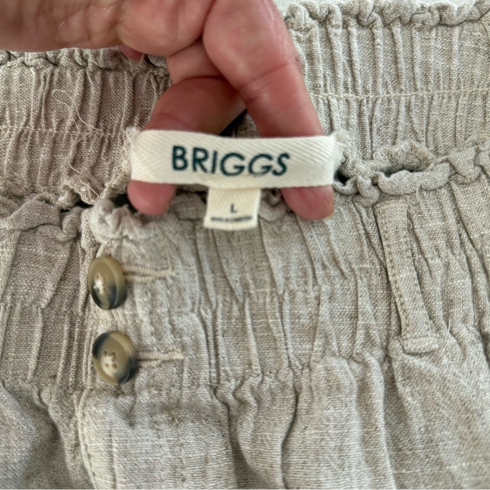 Briggs New York Black Tank Top and Cream Wide Leg Pants - Picture 5 of 12